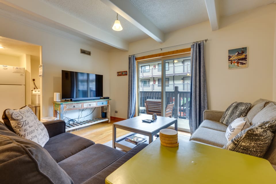 Hike, Bike & Ski! Cozy Condo 8 Mi to Lake Dillon Apartment in Breckenridge