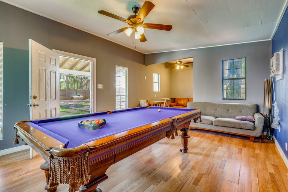 Luxe Hill Country Home w/ Resort-Style Pool! House in Austin