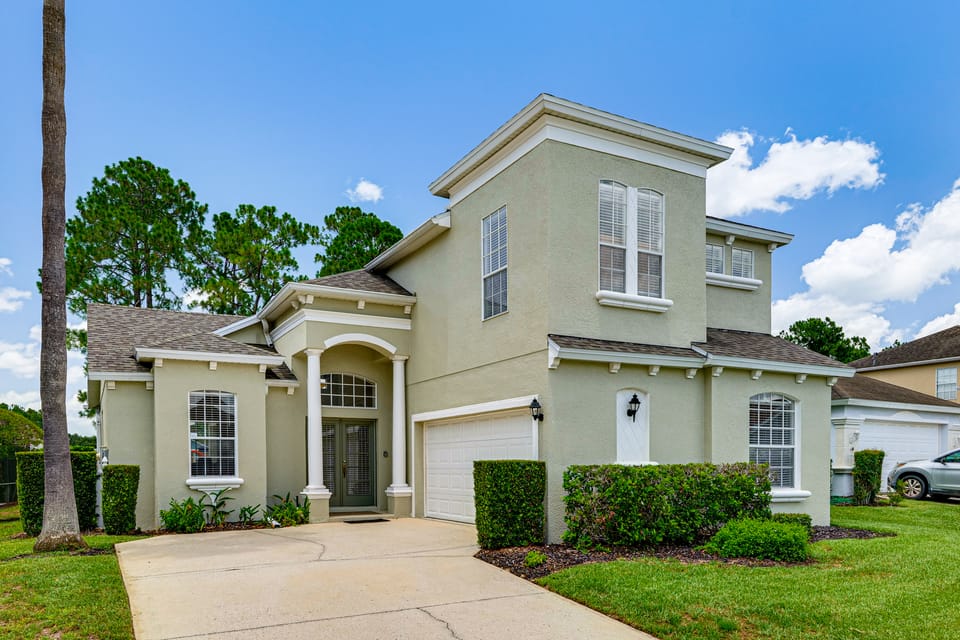 Pool & Game Room! Family Home 13 Mi to Disney House in Four Corners