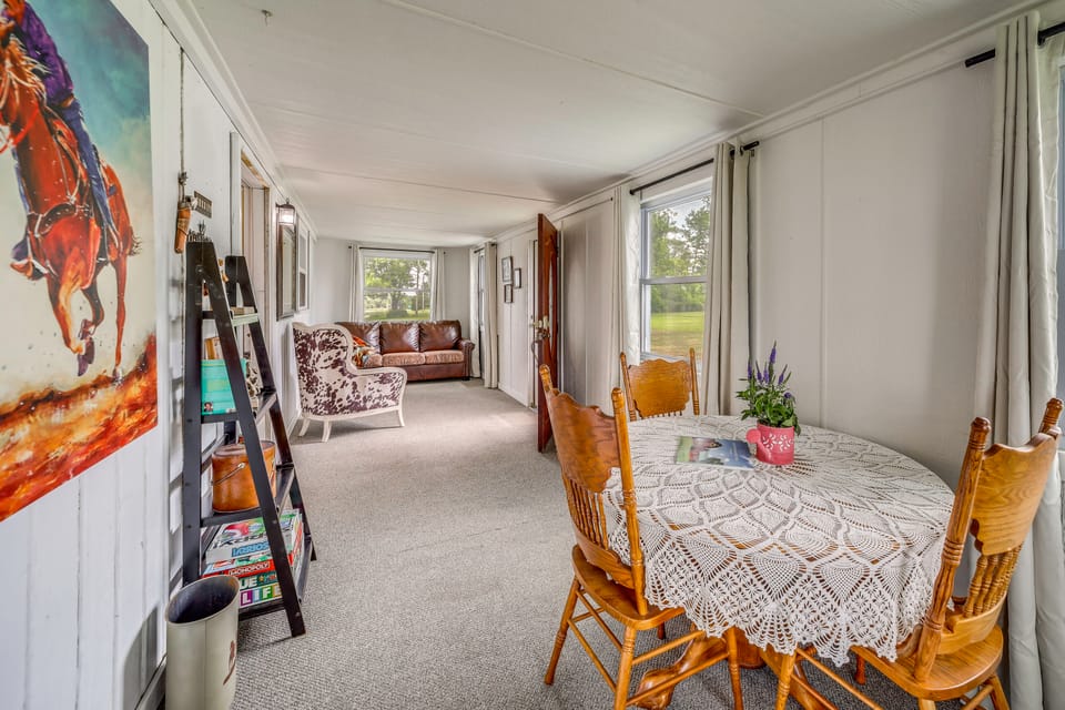 Recently Remodeled Route 66 Retreat! Claremore Gem House in Oklahoma