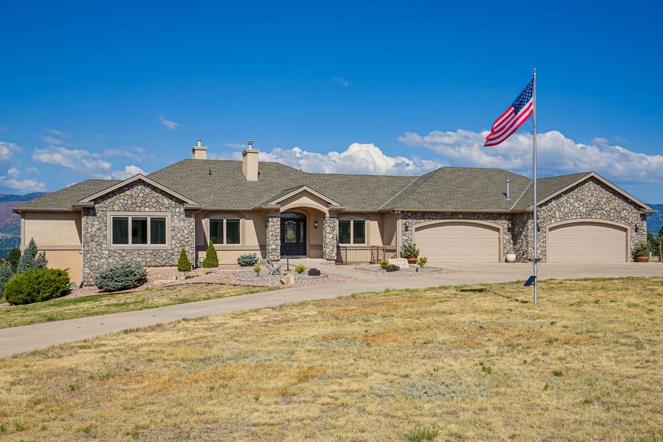 Mtn Getaway Near Air Force Academy w/ Hot Tub House in Colorado Springs