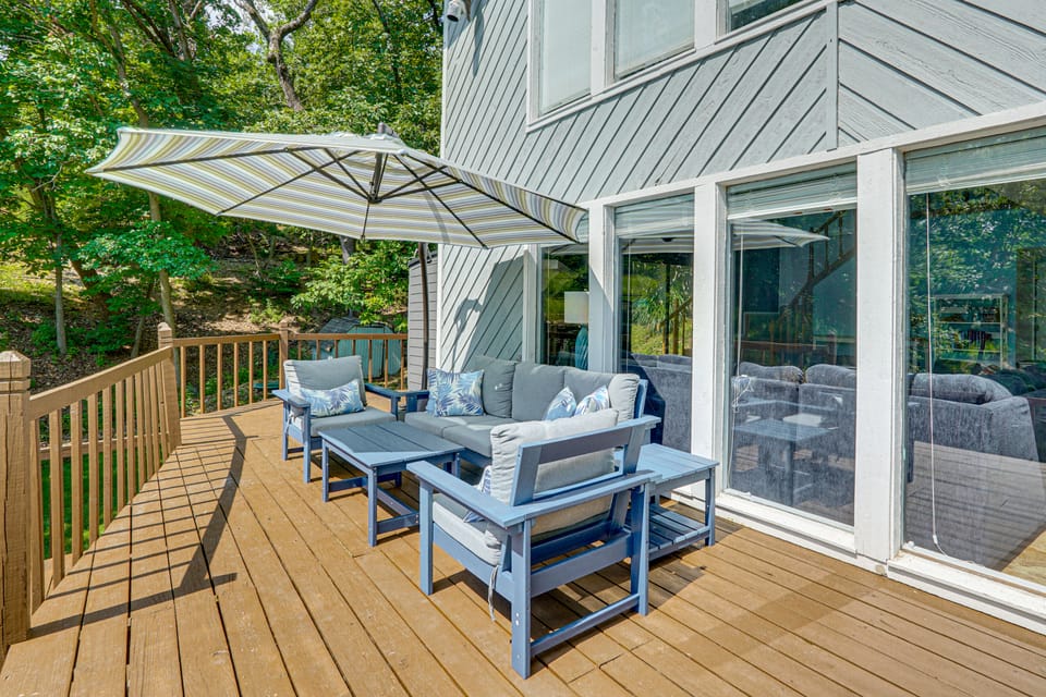 Boat Dock & Slip! Group-Ready Lake Ozark Home House in Lake of the Ozarks