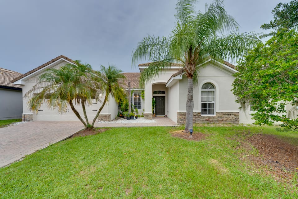 Pond Access & Grill! Group Escape, 19 Mi to WDW House in Poinciana