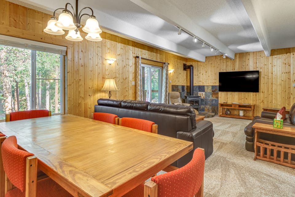 Steps to the Slopes! Breck Ski Condo w/ Fireplace Apartment in Breckenridge