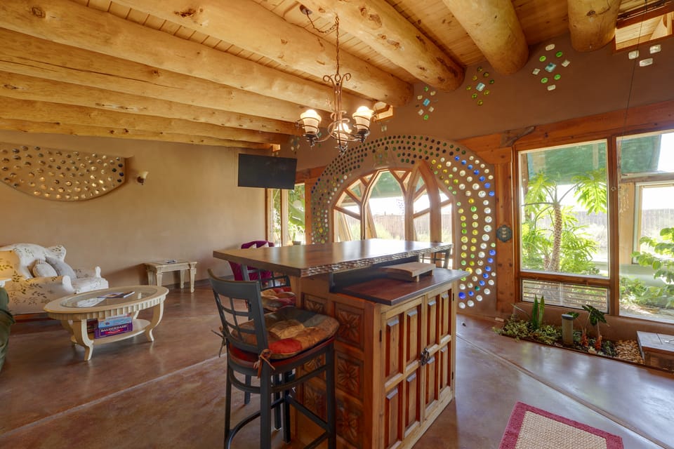 Serene, Family-Sized Off Grid Earthship w/ Big Mtn House in New Mexico