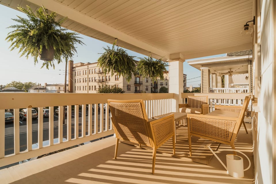 Beach Days, Dtwn Nights! Walkable Ocean City Oasis Apartment in Ocean City