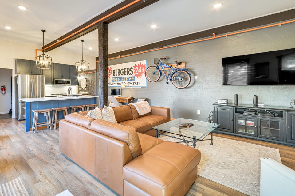 Main St Gaylord Condo in the Heart of Downtown Apartment in Gaylord