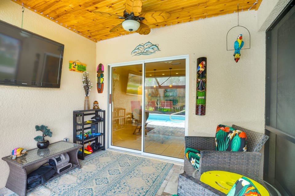 Poolside Paradise! Family Home in Cape Coral House in Cape Coral