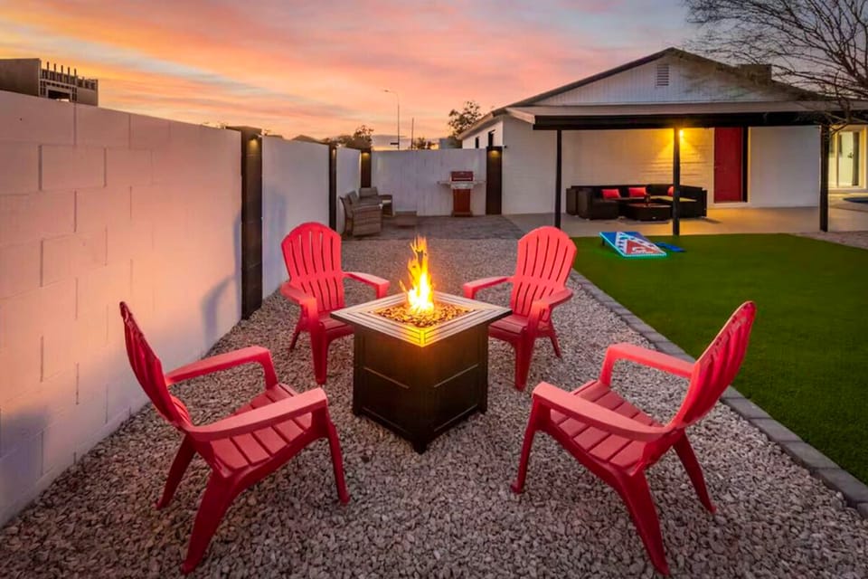 Desert Retreat w/ Pool Near Dtwn Tempe & ASU House in Tempe