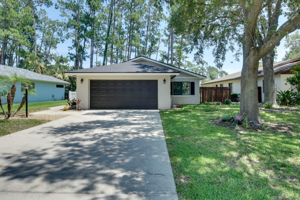 Golf Days, Fireside Nights! Palm Coast Getaway House in Palm Coast