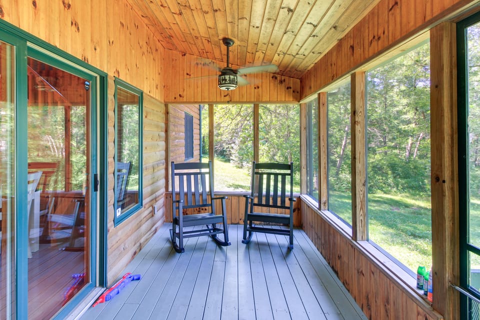 Fire Pit & Screened Porch! 3.5-Acre Nevis Retreat House in Minnesota