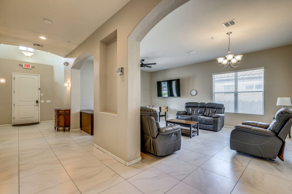 'Rapt Expression' Queen Creek Home w/ Patio! House in San Tan Valley