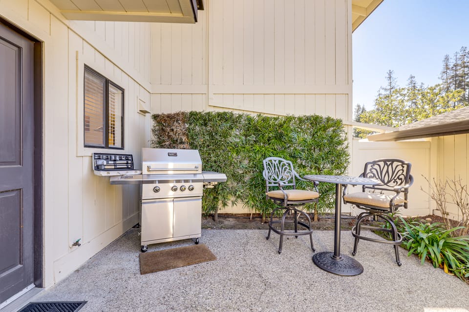 Patios & Golf Course Views: Silverado Resort Condo Apartment in Napa Valley