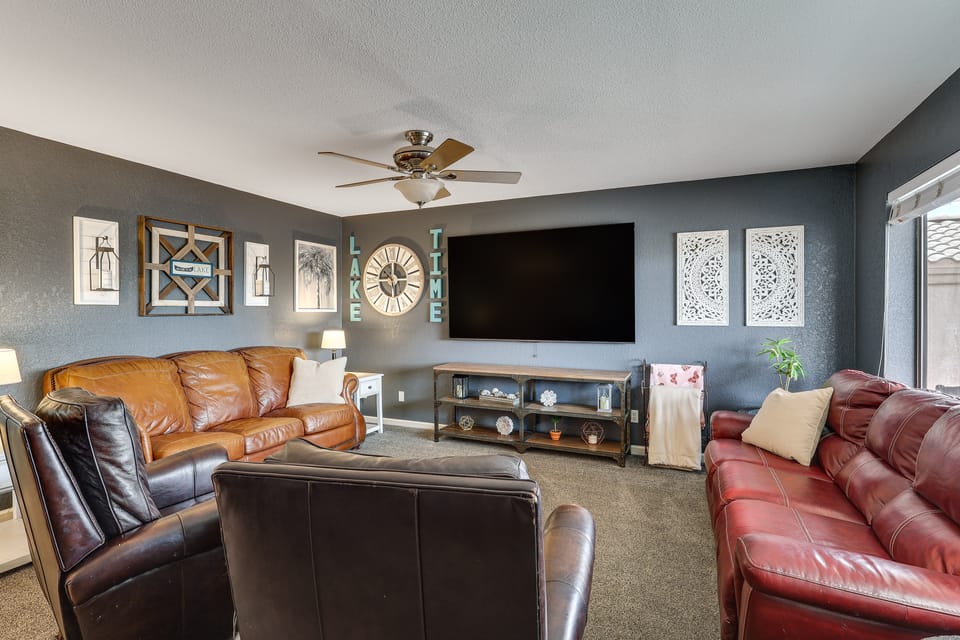 2 Mi to Lake Havasu! Family Home w/ Poolside Oasis House in Lake Havasu City