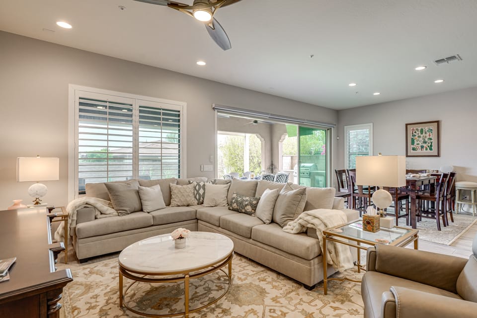 Elegant Home w/ Various Resort Perks in Peoria! House in Surprise