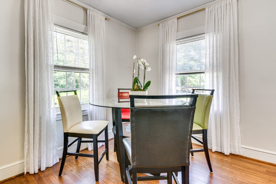 Perfect Location Greensboro Home - Near Everything House in Greensboro