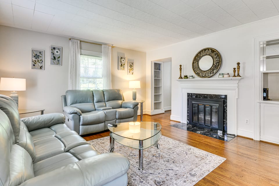 Perfect Location Greensboro Home - Near Everything House in Greensboro