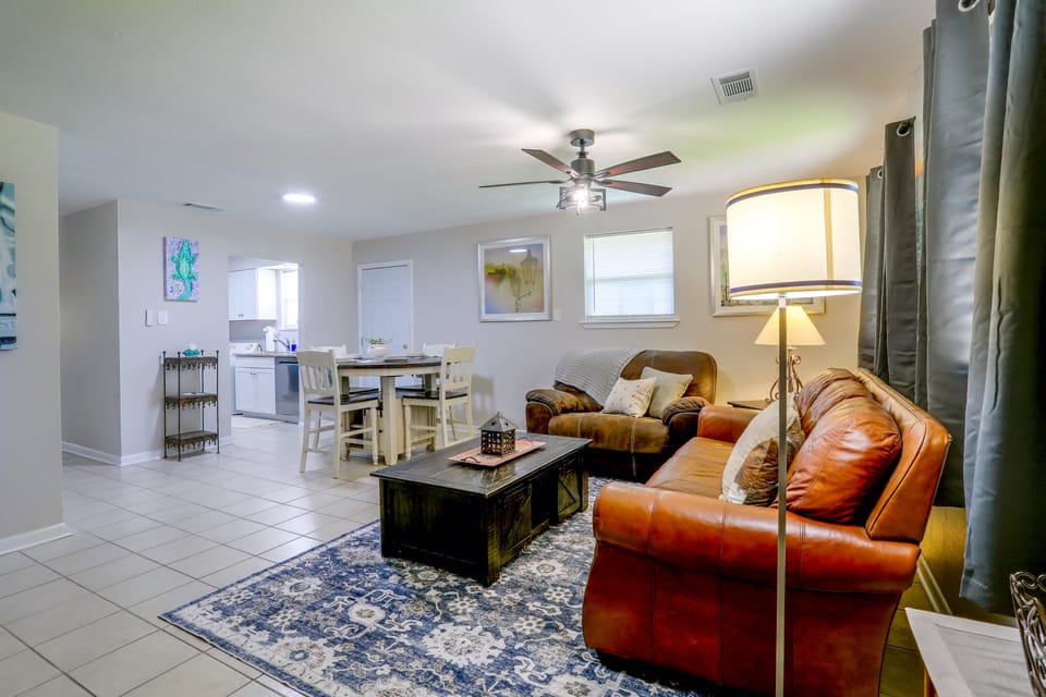 < 1 Mi to LSU Campus! Game Day Hub in Baton Rouge House in Baton Rouge