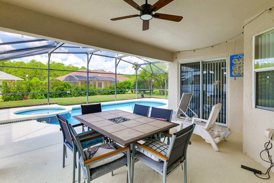 Near Disney & Top Attractions! Poolside Oasis House in Polk County