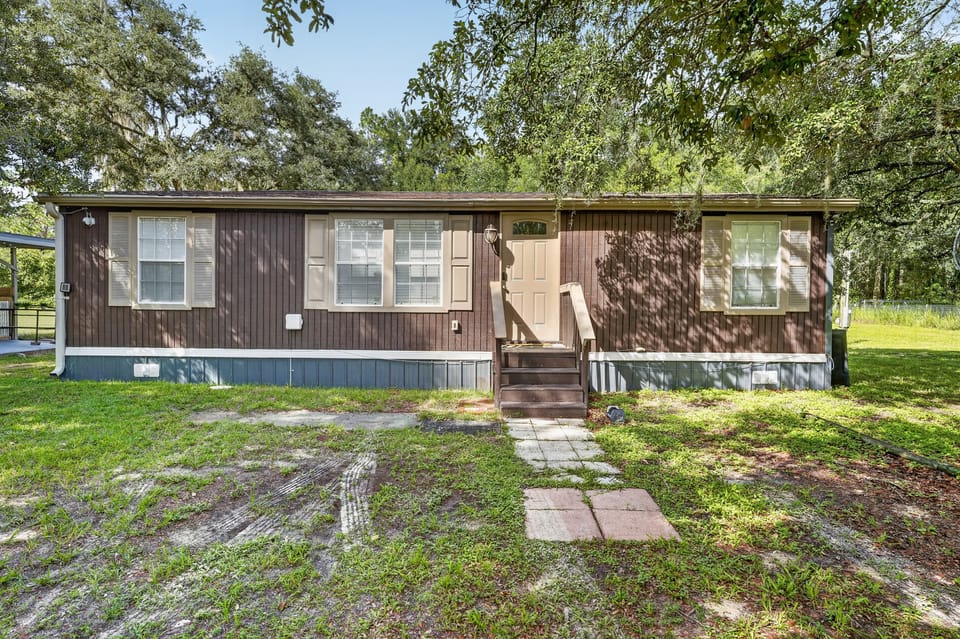 6 Mi to Rainbow Springs! Home w/ Outdoor Space House in Florida