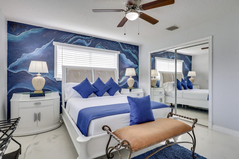 Cozy Hollywood Cove Escape Near Beach & Hard Rock House in Hollywood