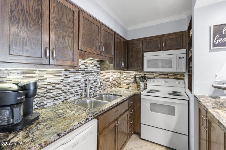 Pool Days + Beach Strolls! Ground-Floor PCB Condo Apartment in Lower Grand Lagoon