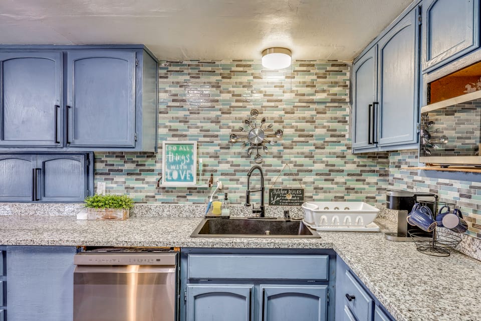 Gateway to East Bay! Inviting Apartment Apartment in Concord