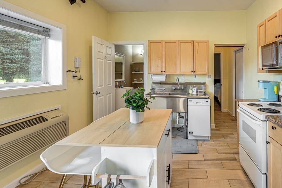 Quiet N Richland In-Law Apt Near Kadlec Hospital Apartment in Richland