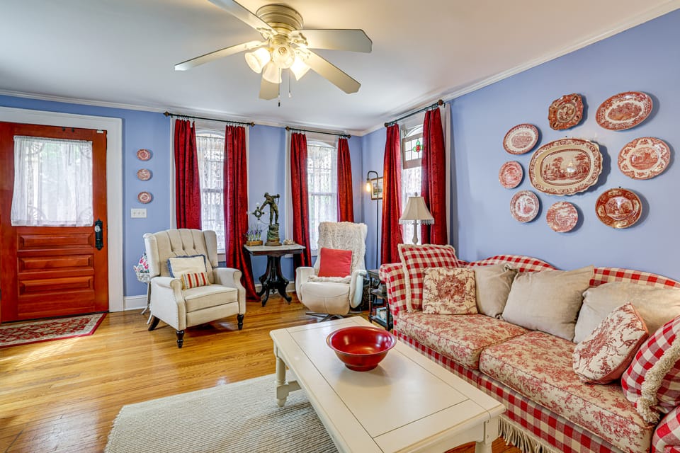 Walkable Victorian Cottage in Historic Ocean Grove House in Ocean Grove