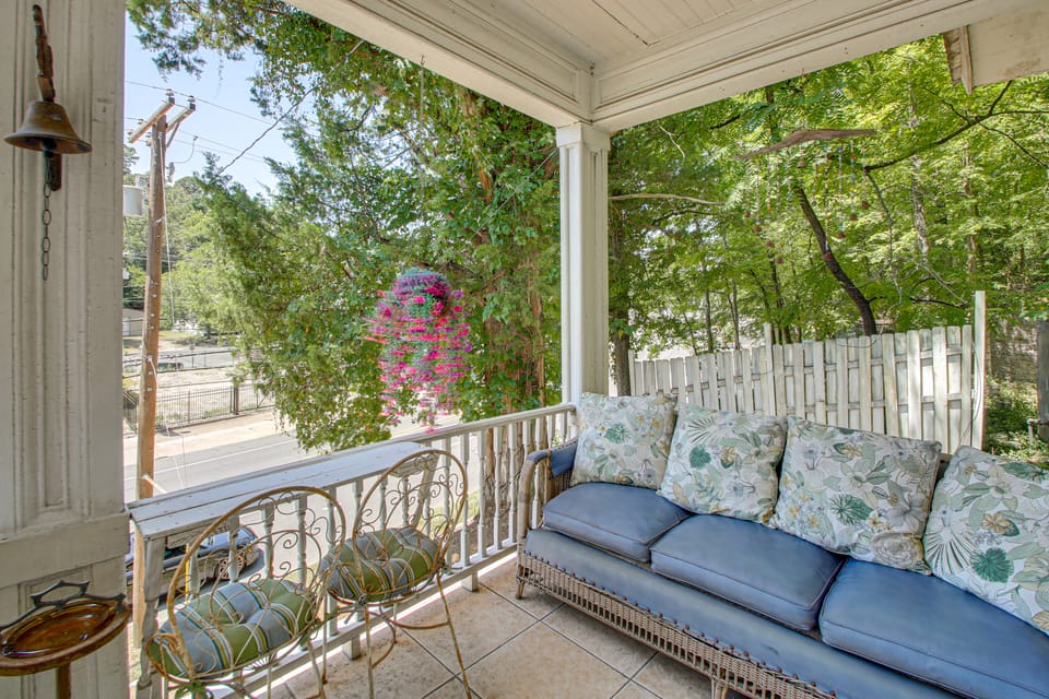 Walk to Bathhouse Row! Historic Gem w/ Yard House in Hot Springs