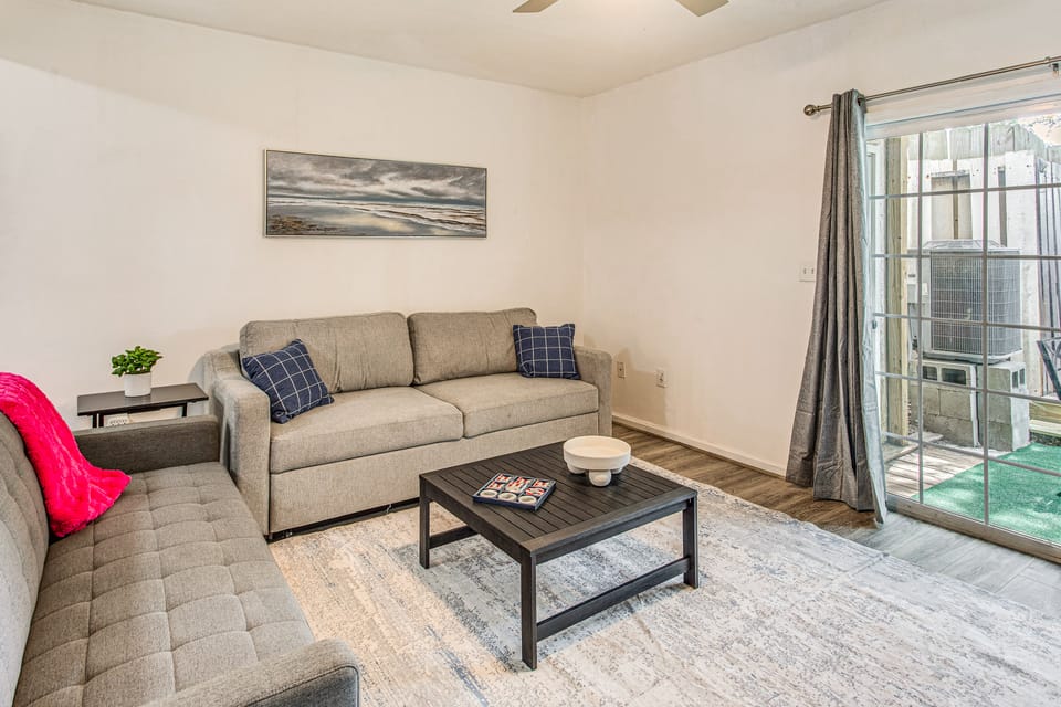 Steps to Sea & Sand! Family Haven in Myrtle Beach Apartment in Myrtle Beach