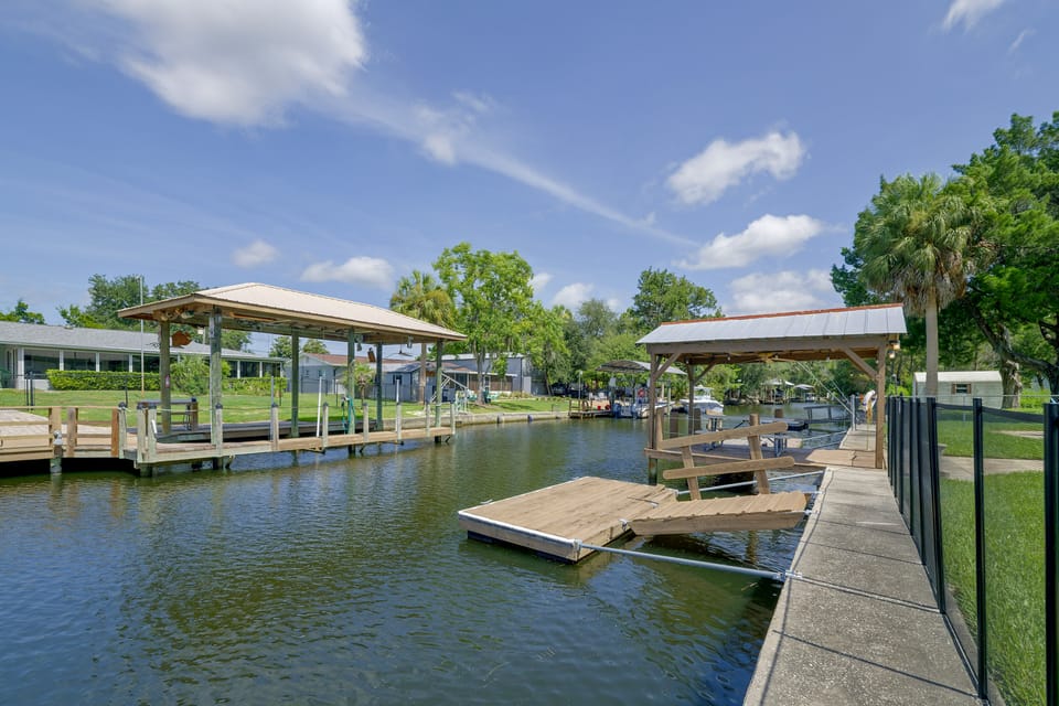 Canal-Front Crystal River Home w/ Boat Dock House in Crystal River