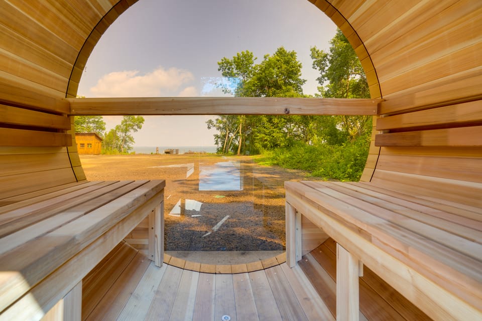 'Scandi Sanctuary' Dock, Pickleball Court, Sauna House in Minnesota
