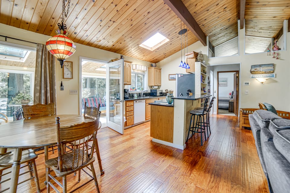 Walk to Beach! Home w/ Sunroom in Anchor Bay House in Mendocino County