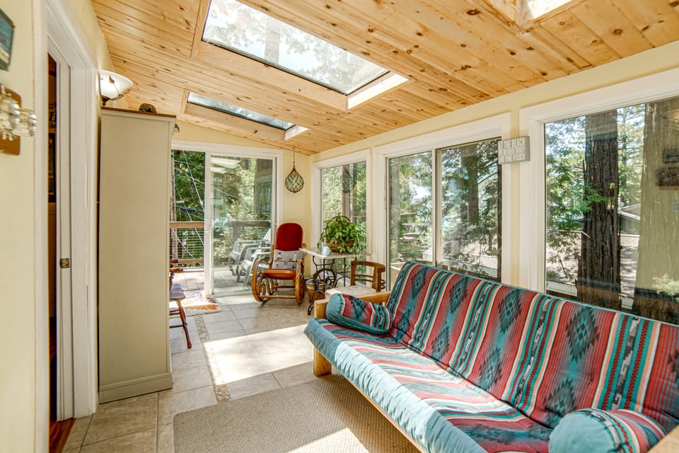 Walk to Beach! Home w/ Sunroom in Anchor Bay House in Mendocino County