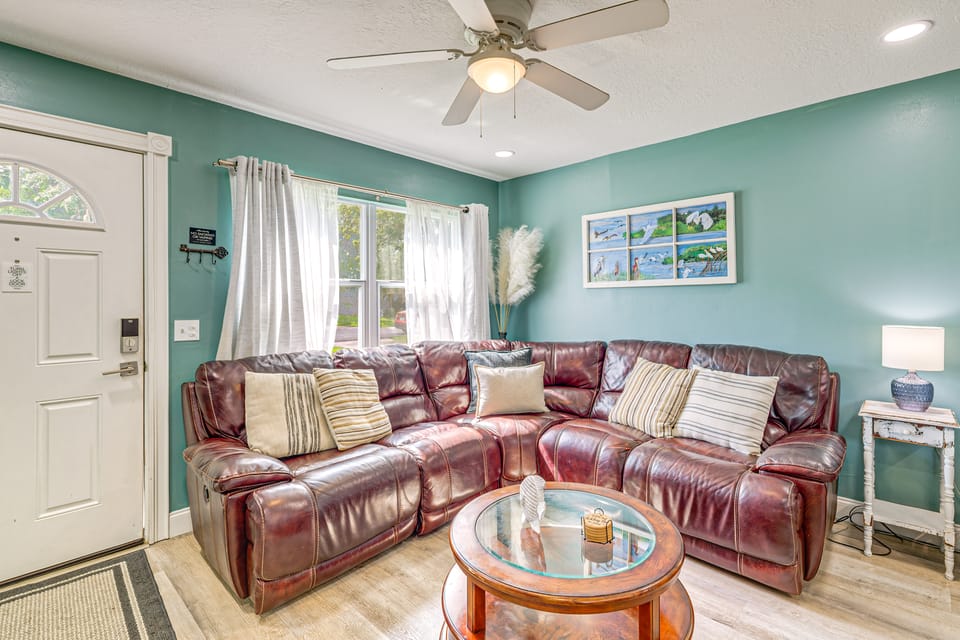 Boat Parking & Fenced Yard! Breezy Homosassa Unit Apartment in Florida