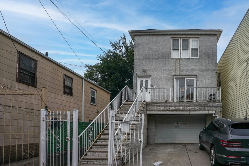 Easy NYC Commute: Furnished Jersey City Home Apartment in Hoboken