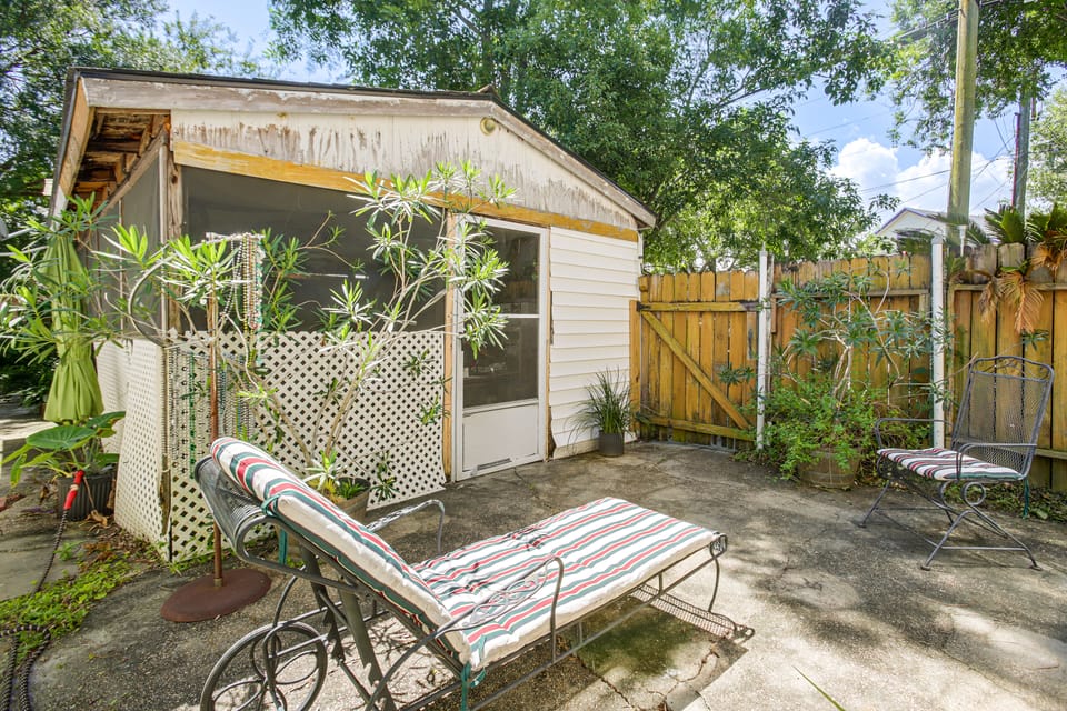 Walk to Shops & Restaurants! NOLA Extended Stay House in New Orleans