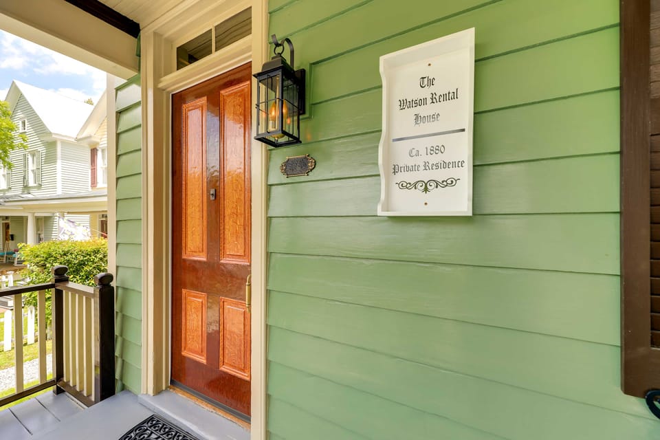 Twin Victorian Apts in Downtown New Bern Apartment in New Bern