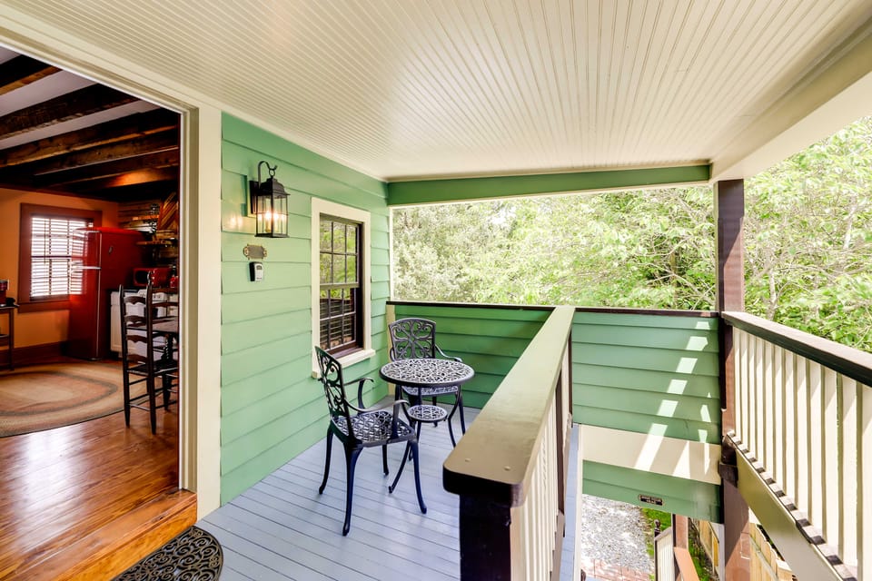 Twin Victorian Apts in Downtown New Bern Apartment in New Bern