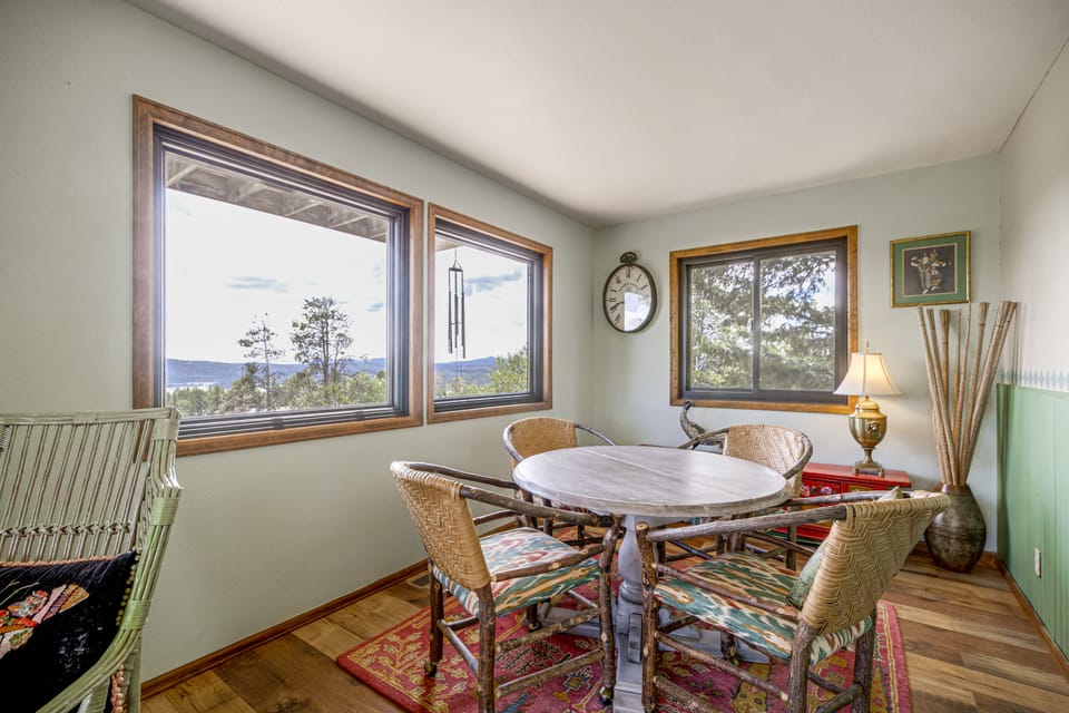 Incredible San Cristo Views! Florissant Retreat House in Colorado