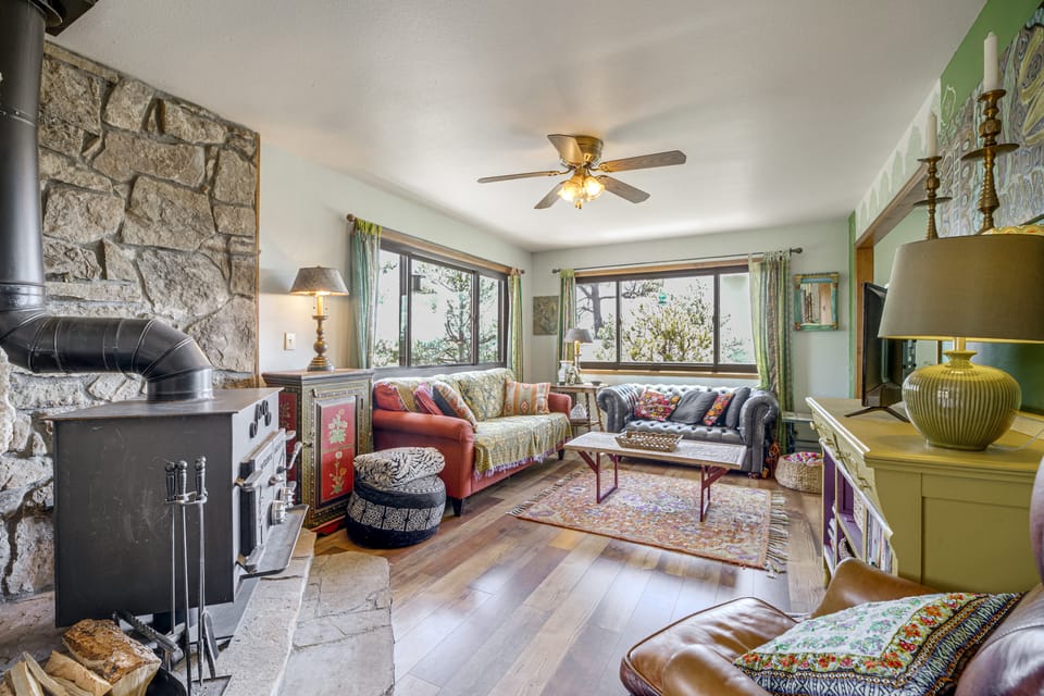 Incredible San Cristo Views! Florissant Retreat House in Colorado