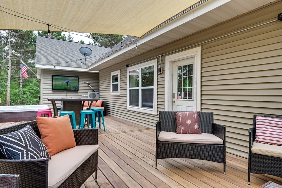 'Rome-In Retreat' at Petenwell Lake House in Petenwell Lake