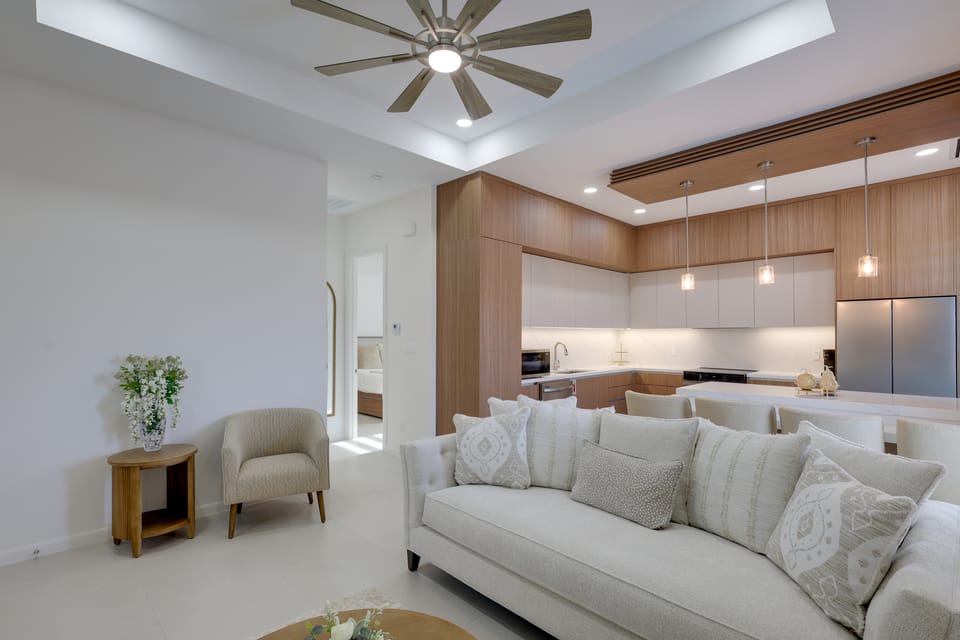Modern Couple’s Condo, 4 Mi to Downtown McAllen! Apartment in Pharr