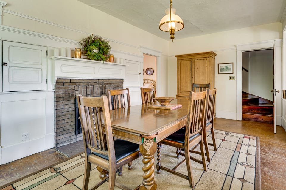 Yakima Wine Country! Orchards & Hop Yard On-Site House in Washington