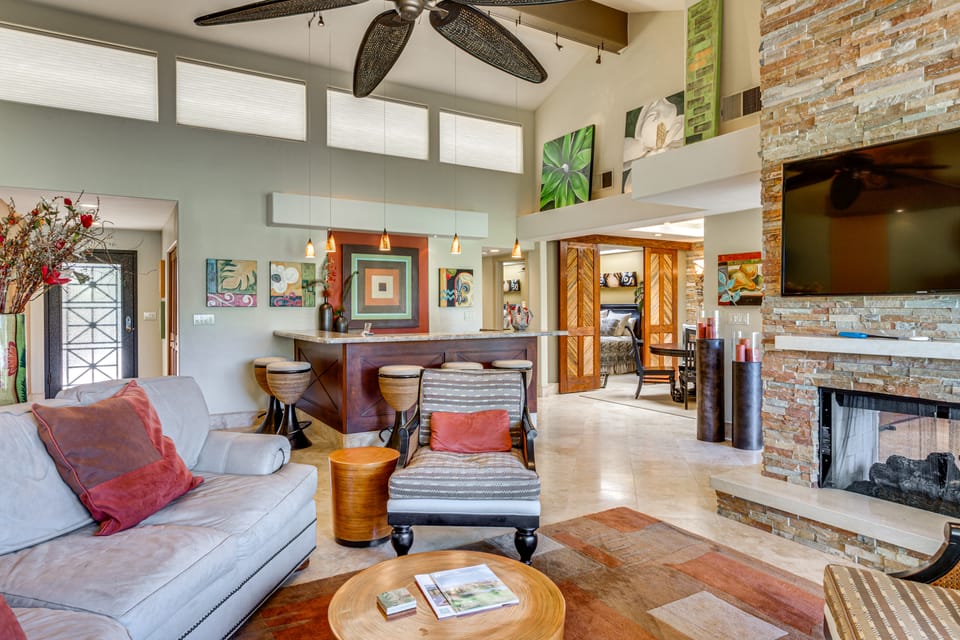 Extended Getaway in the Heart of Palm Desert Apartment in Palm Desert