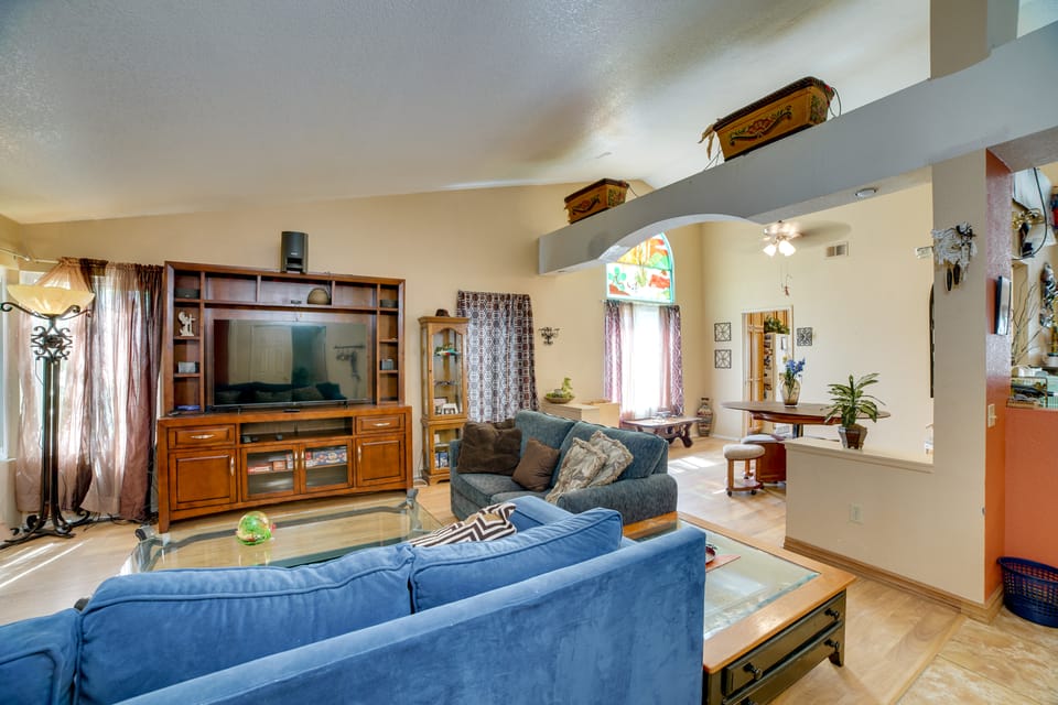 Near Golf & Buzzers Baseball! Ontario Ranch Home House in Eastvale