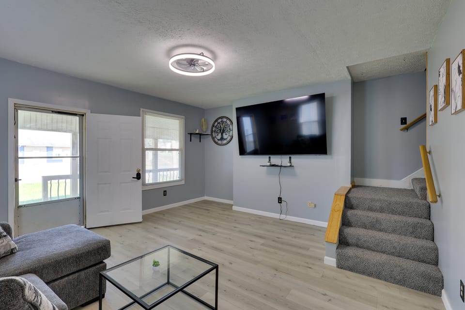 2 Mi to Blennerhassett Island! Family Getaway Apartment in Parkersburg