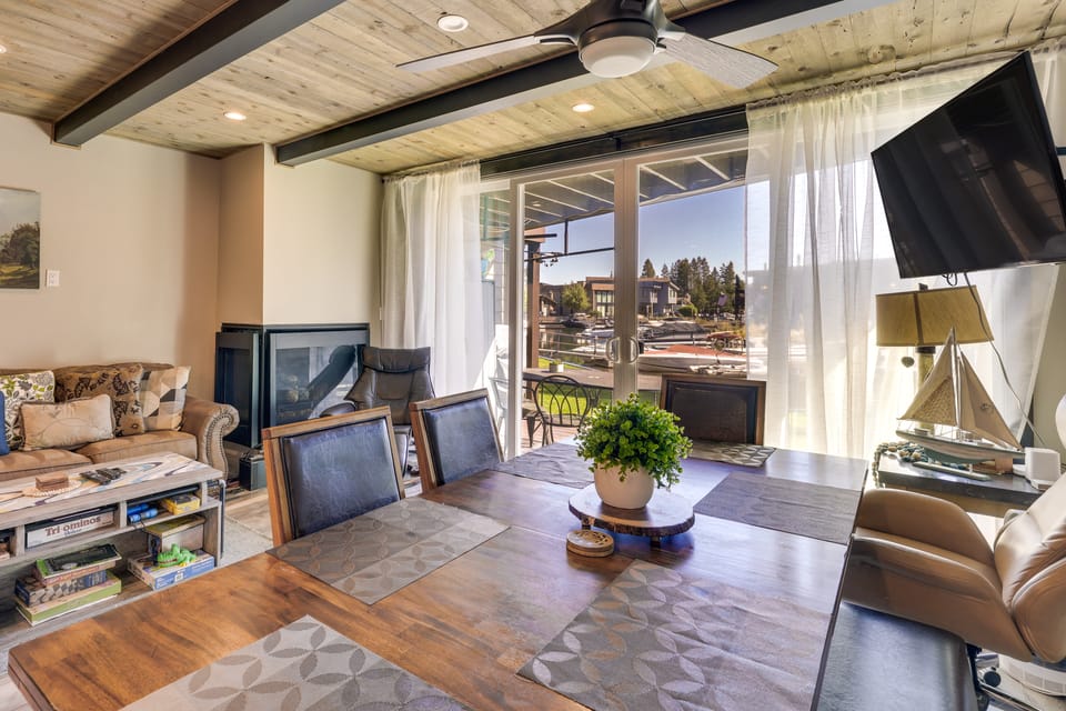 Renovated Tahoe Keys Getaway Near Lake & Heavenly Apartment in South Lake Tahoe
