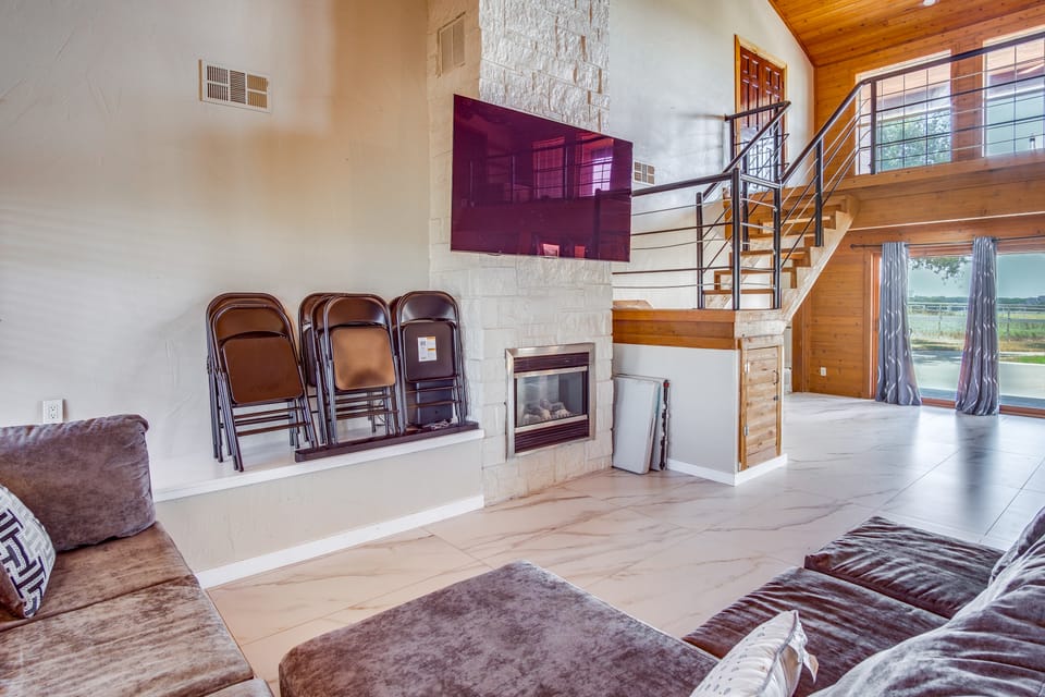 Gated Ranch Retreat Near Lakes & Frisco House in Lake Lewisville